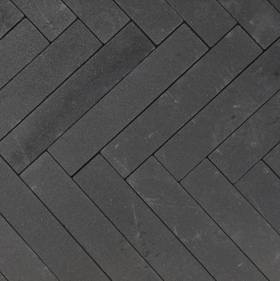 Betonklinker Black 40x8x8cm (per laag)
